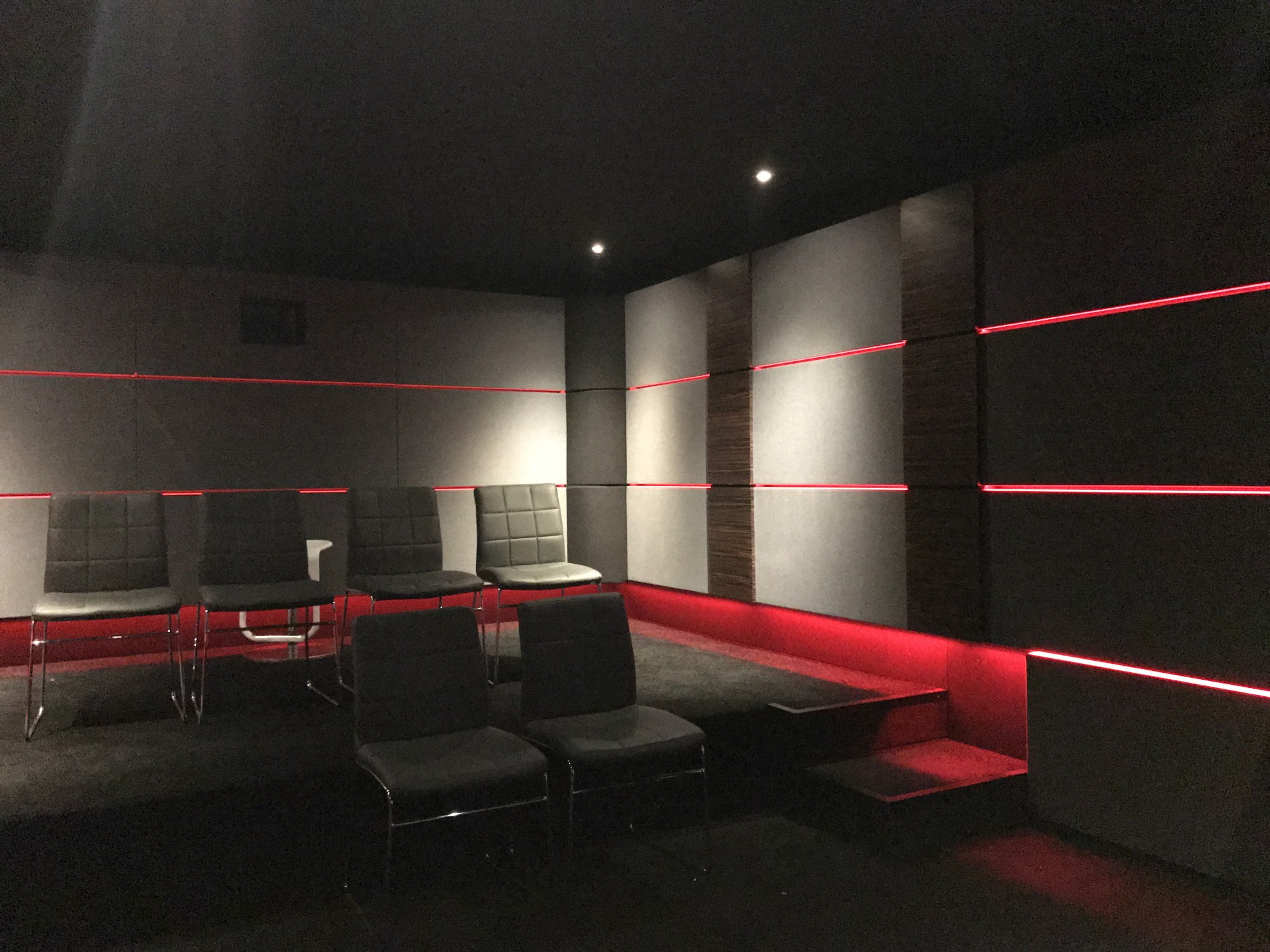 Spécialiste en Traitement acoustique pour salle de cinema privée à Saint Rémy de Provence