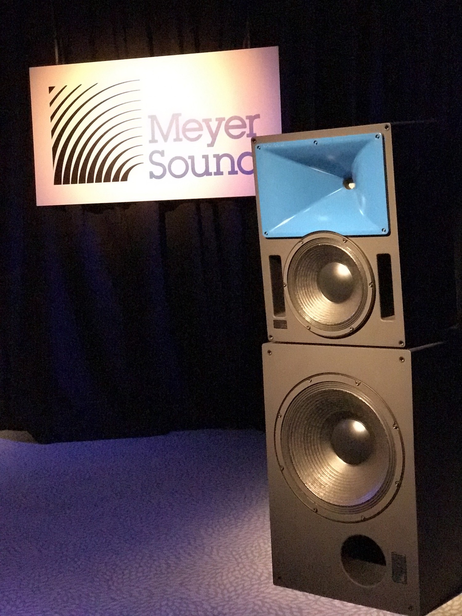 Système audiophile Meyer Sound Blue Sound