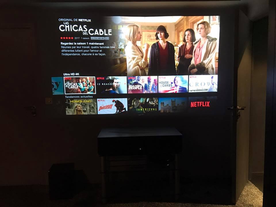 Netflix 4k sur videoprojecteur sony ultra courte focale
