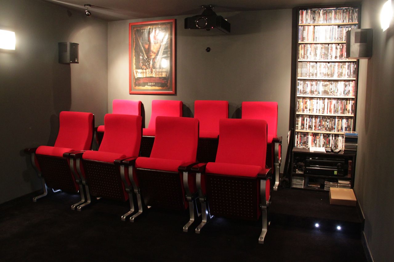 Notre zone d'activité pour ce service Création salle de cinéma privée avec systèmes vidéo et audio haut de gamme