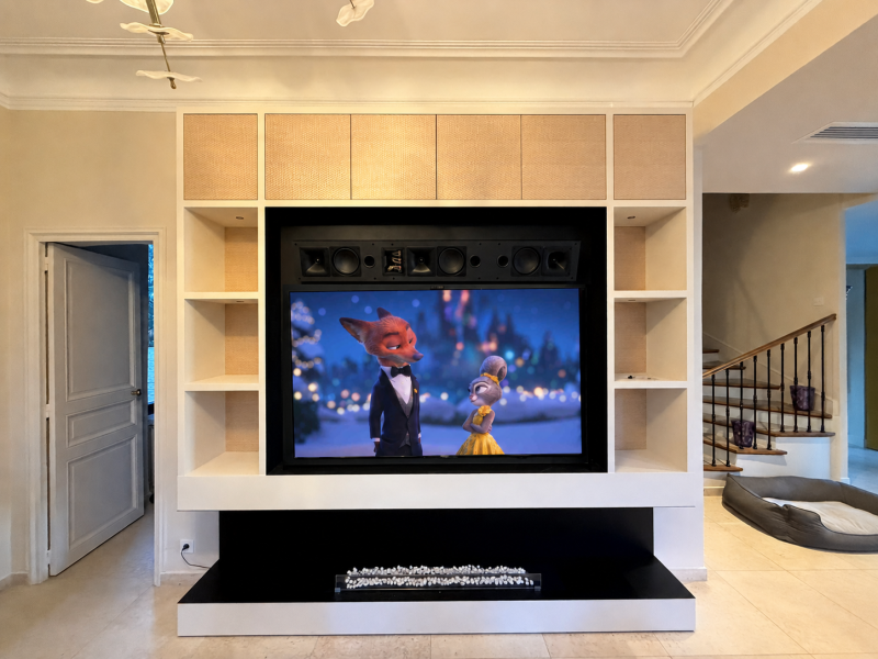 Installation Home Cinéma et Multiroom Sonos dans une Villa à Marseille