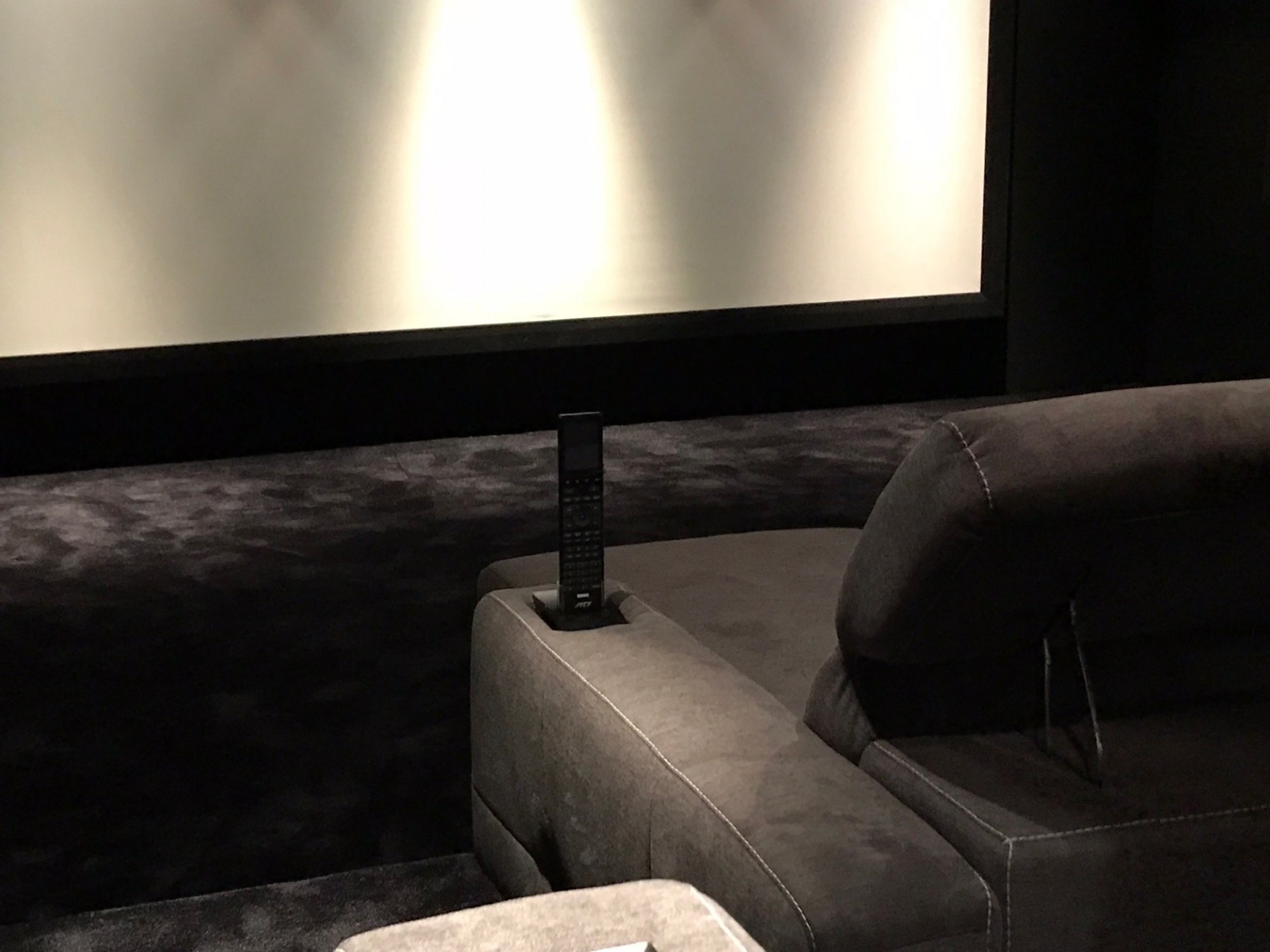 krix audio dans une salle de cinema privé à auriol prés de roquevaire