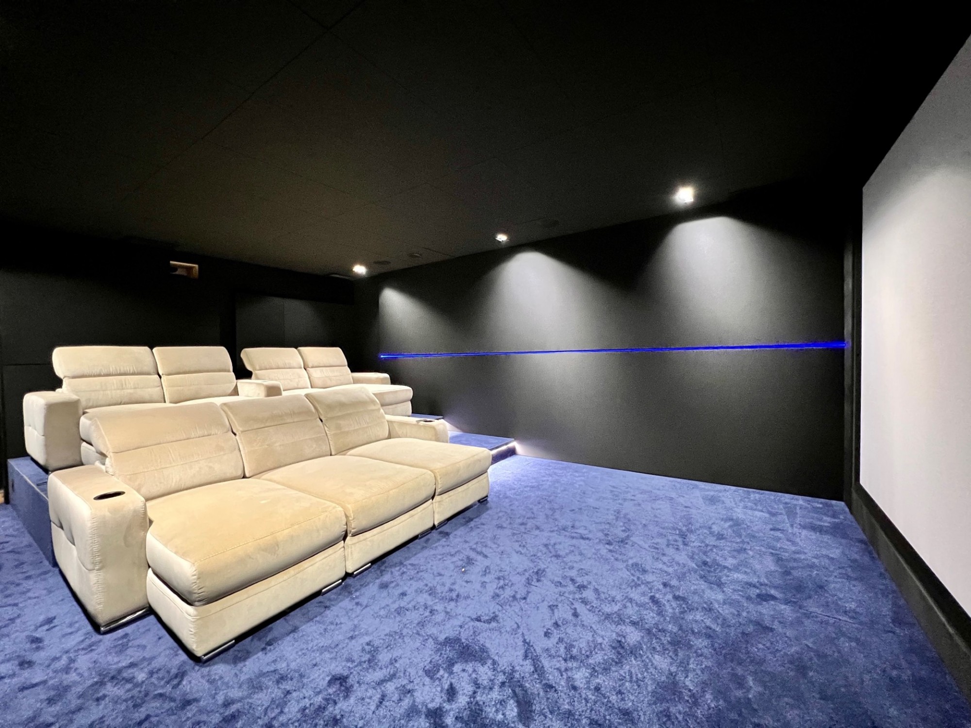 Salle de cinéma privé haut de gamme au Tholonet près d’Aix en Provence