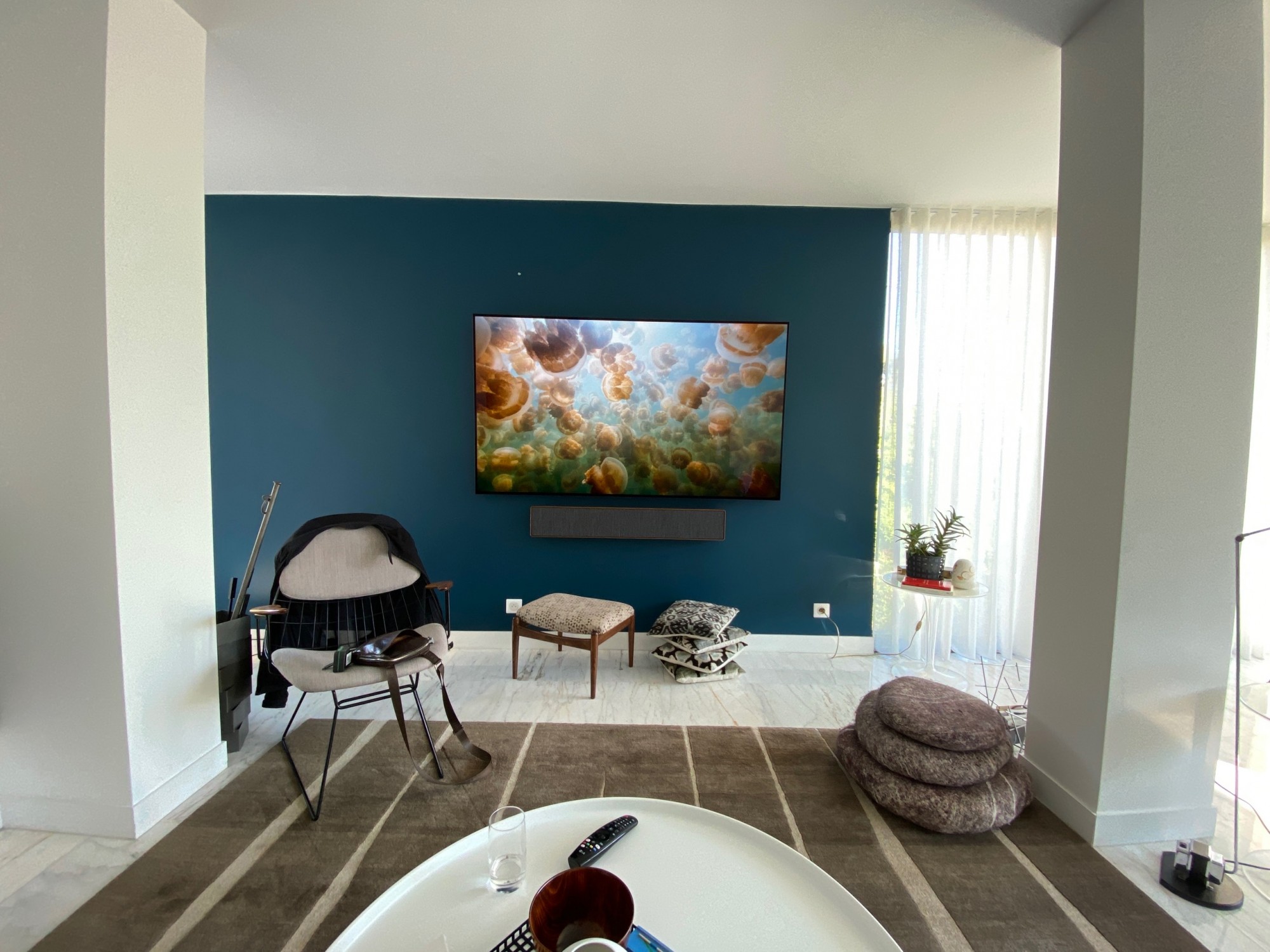 TV oled 77 pouces avec barre de son Bang & Olufsen Stage