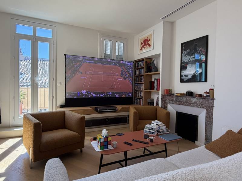 Aménagement home cinema discret Projection ultra courte focale Marseille 