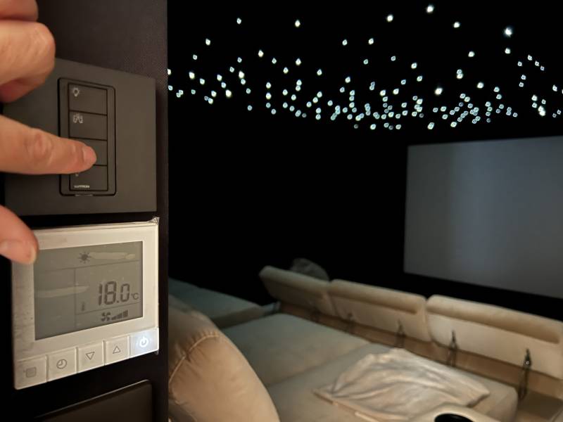 Spécialiste en création de salle de cinéma privée autour d'Aubagne, nous concevons des espaces immersifs avec équipements haut de gamme. Contactez-nous !