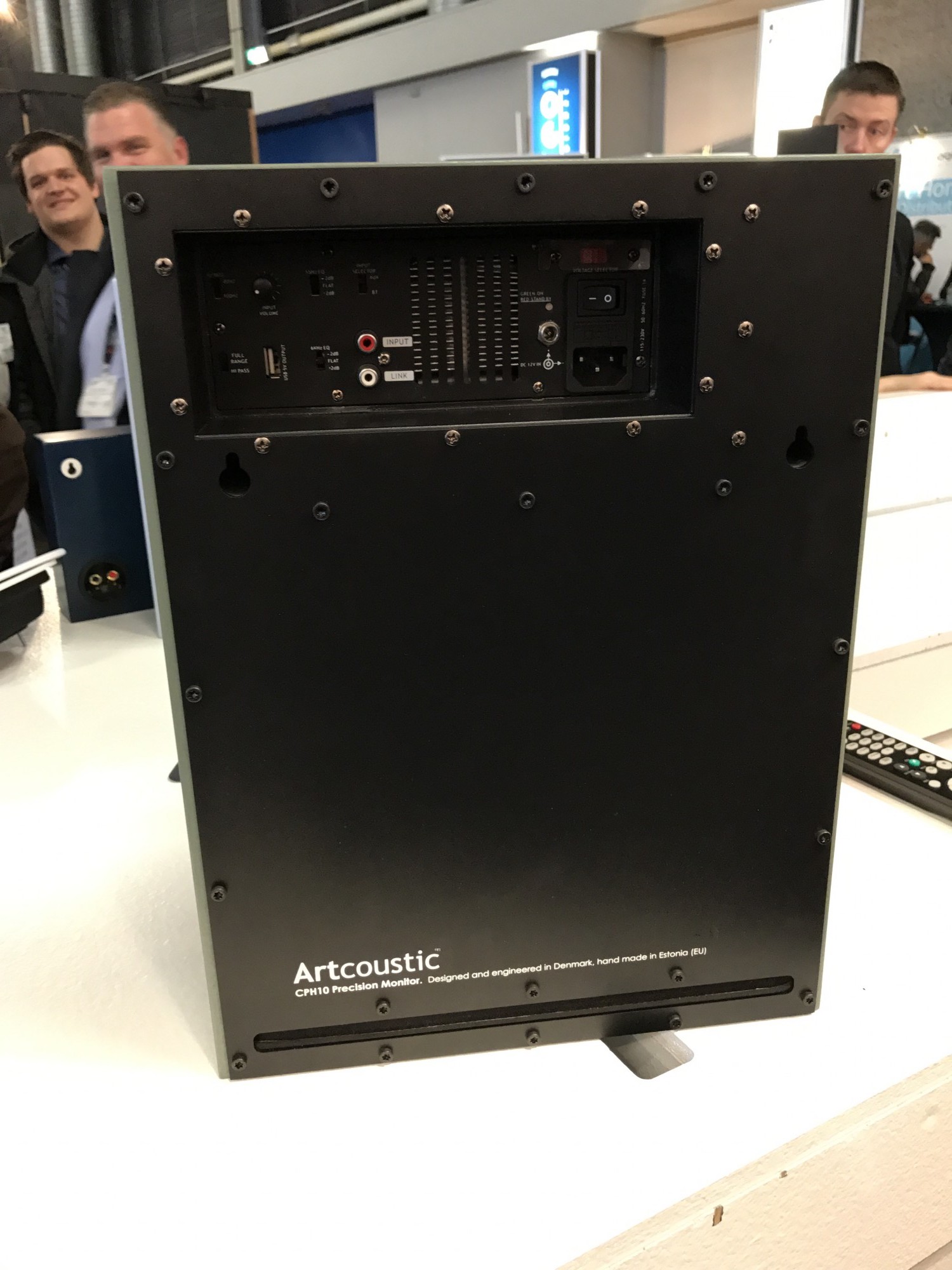 Enceinte active Artcoustic CPH-10 pour hotel café restaurant