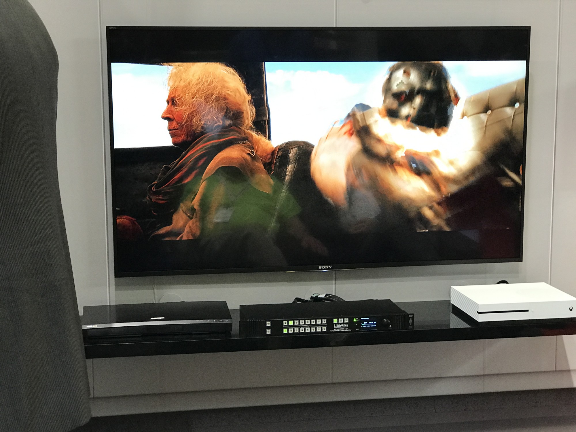 Matrice hdmi hdbaseT 4k 8 entrées hdmi 8 sorties hdbaseT Lightware