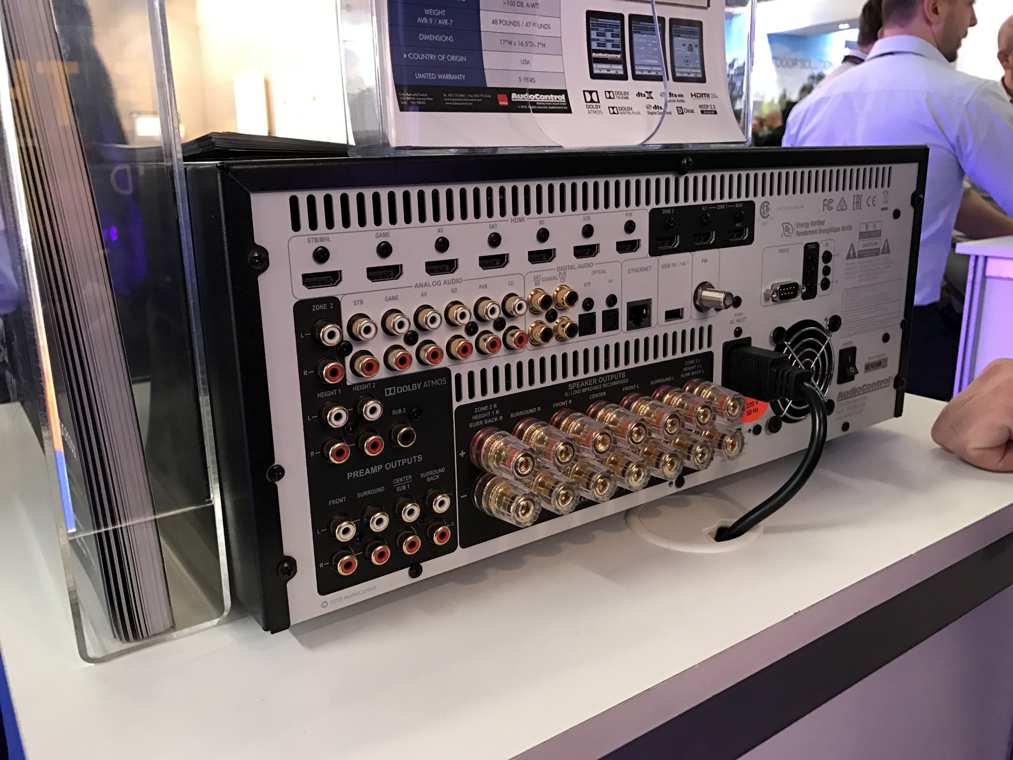 Processeur ATMOS Audiocontrol M9 ISE2017