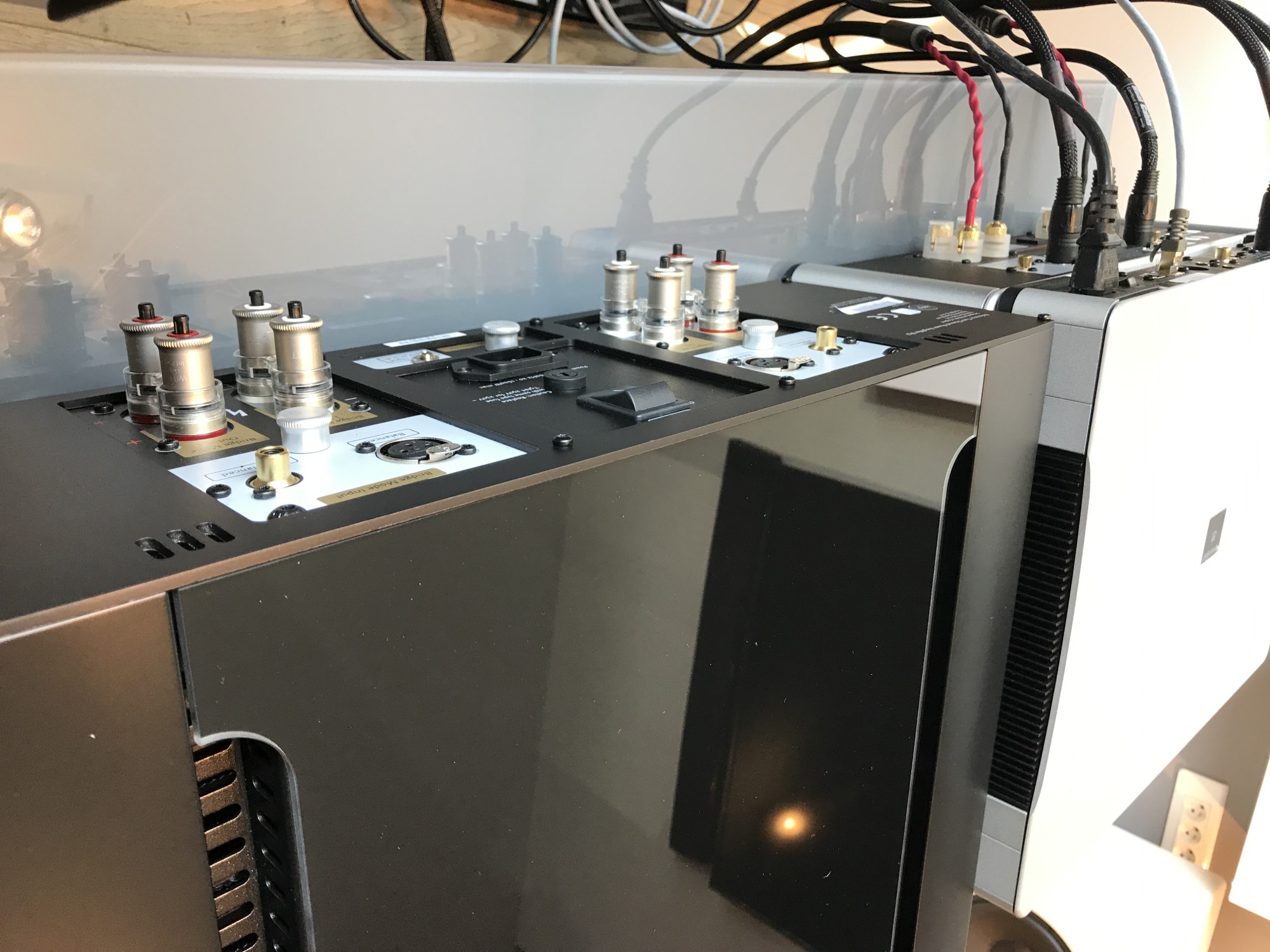 face arrière Meridian 857 Reference