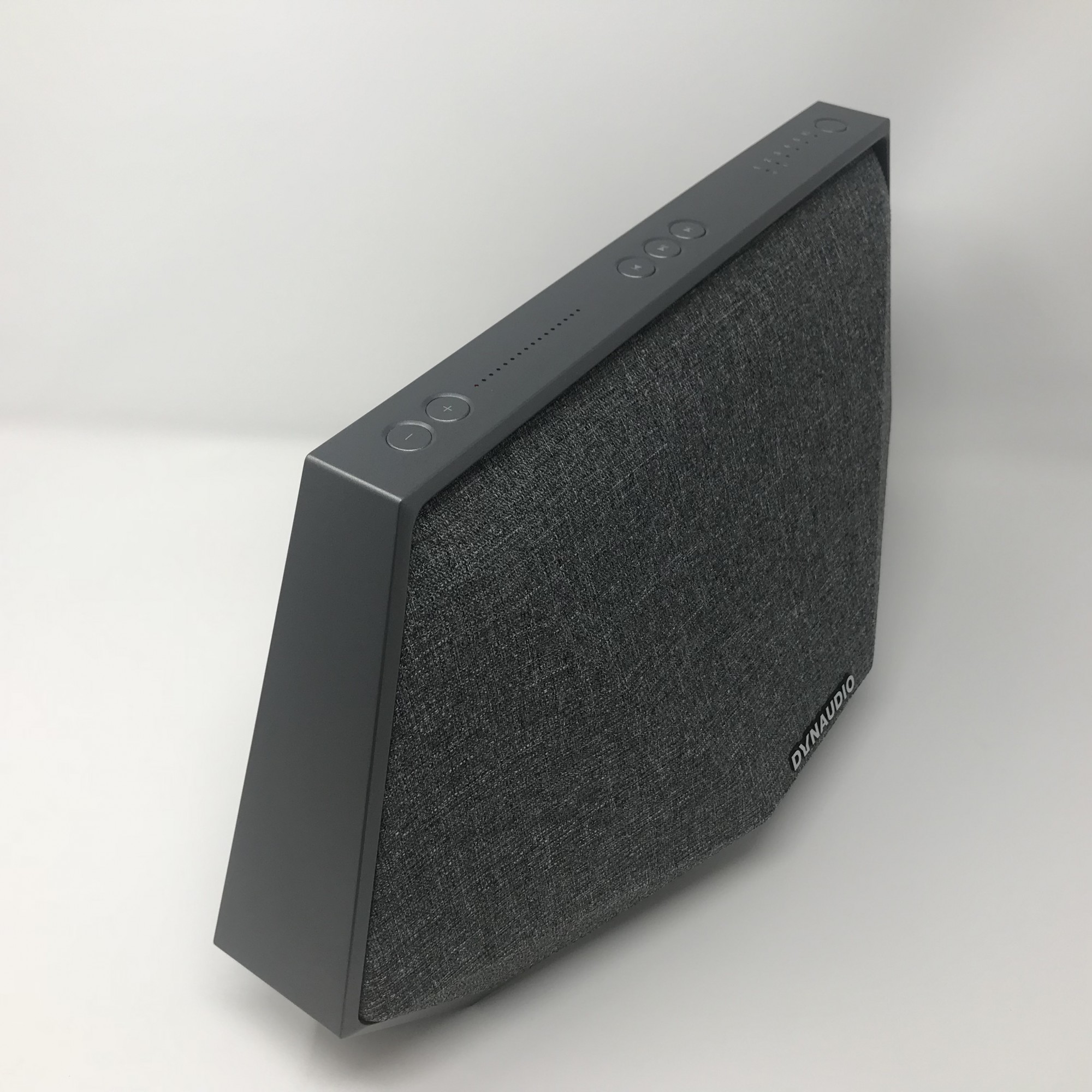 Enceinte connectée Dynaudio Music 3 à Prado Shopping à Marseille