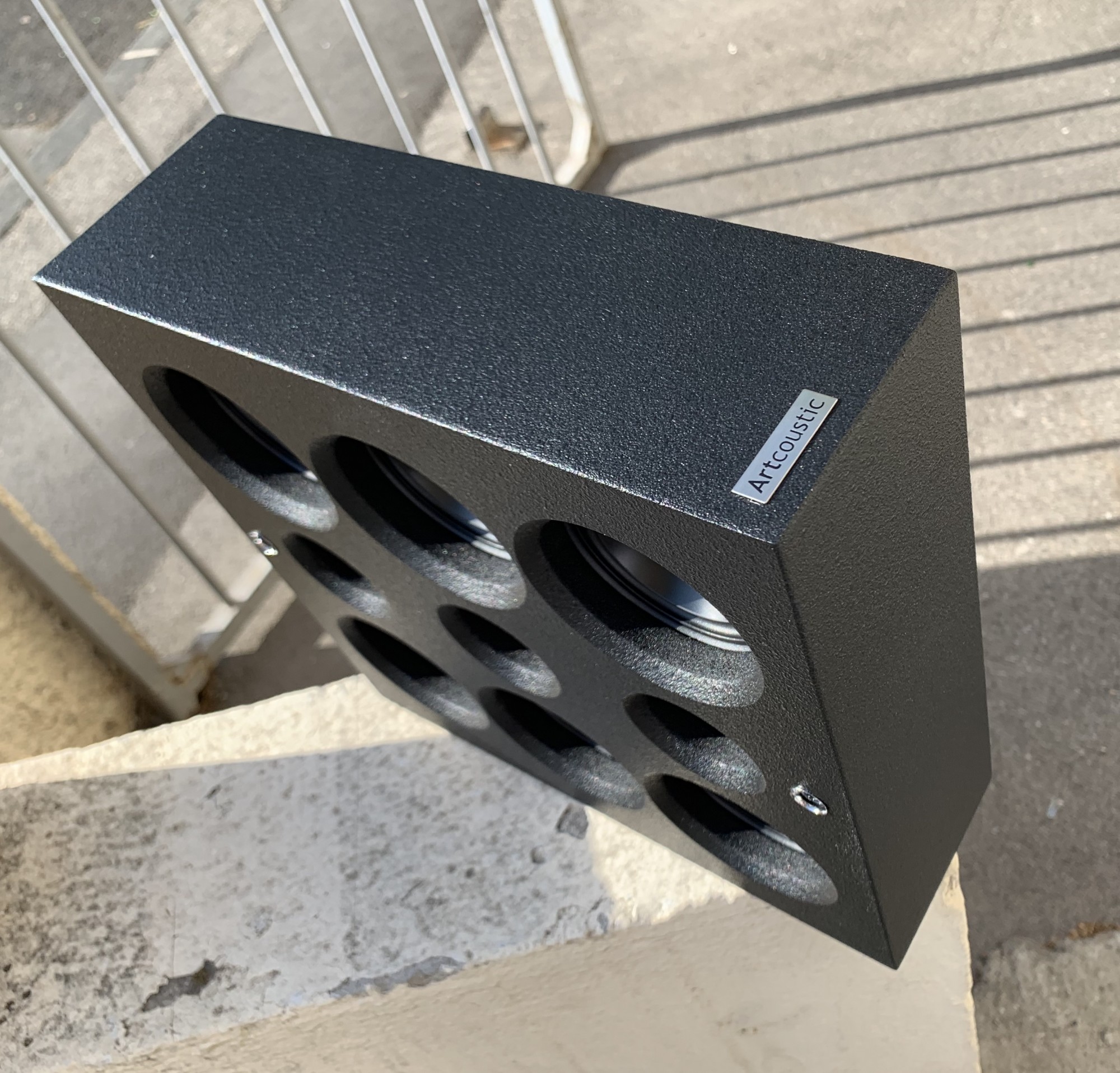 Artcoustic Performance A6 est compatible avec la solution Belair cinema de Barcelone