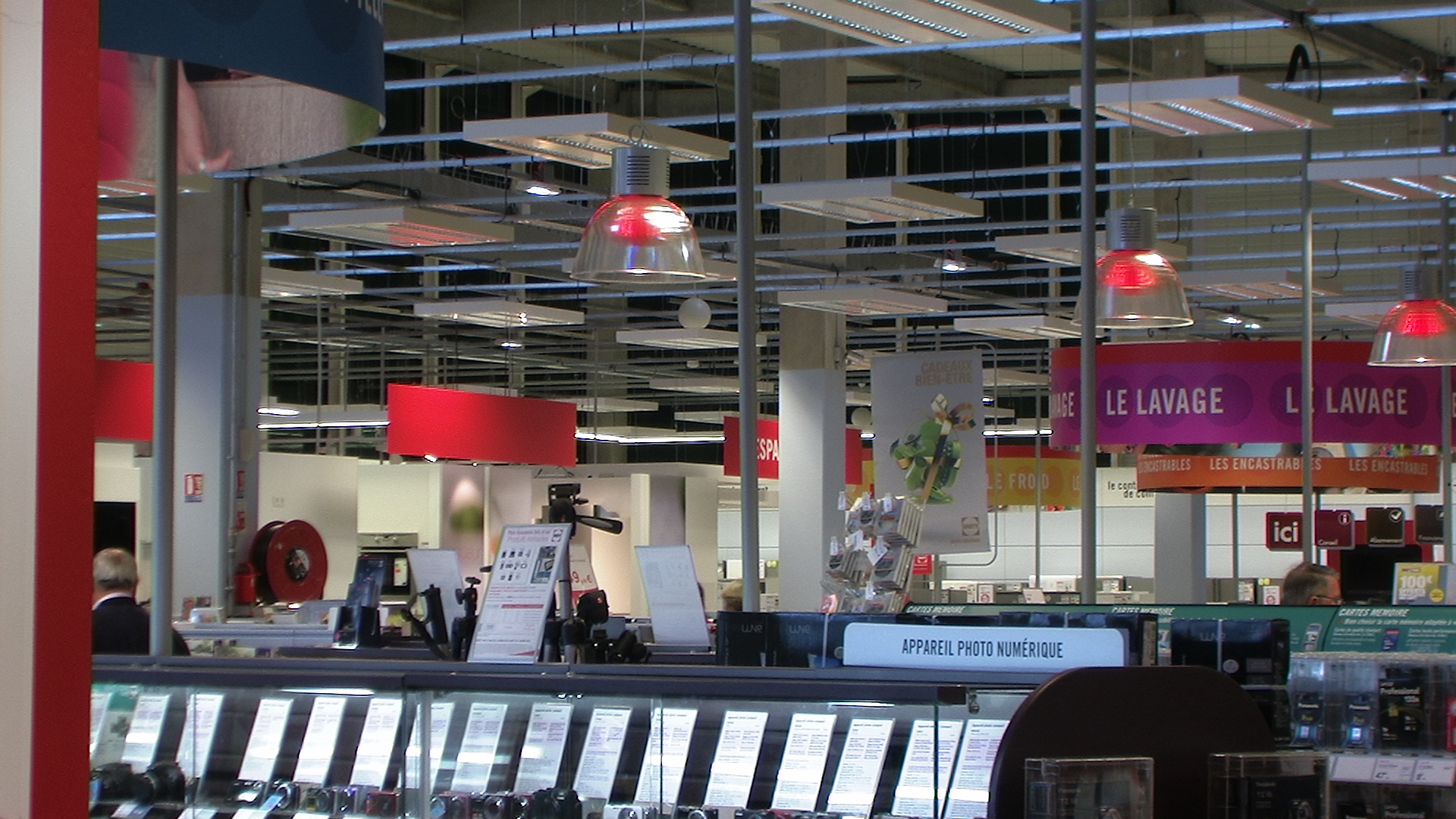 Enceinte boule pour sonorisation et sécurité incendie