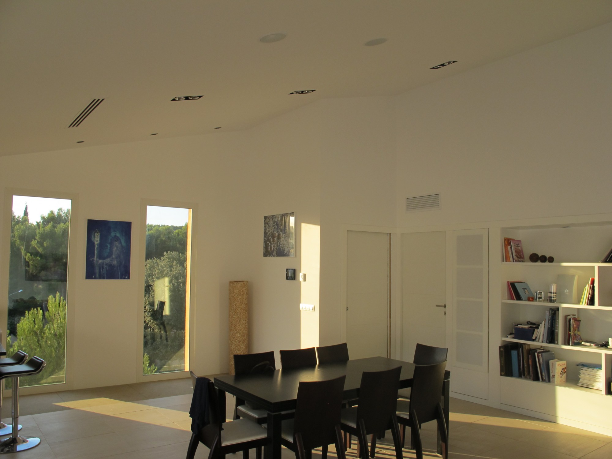 bibliothèque home cinema