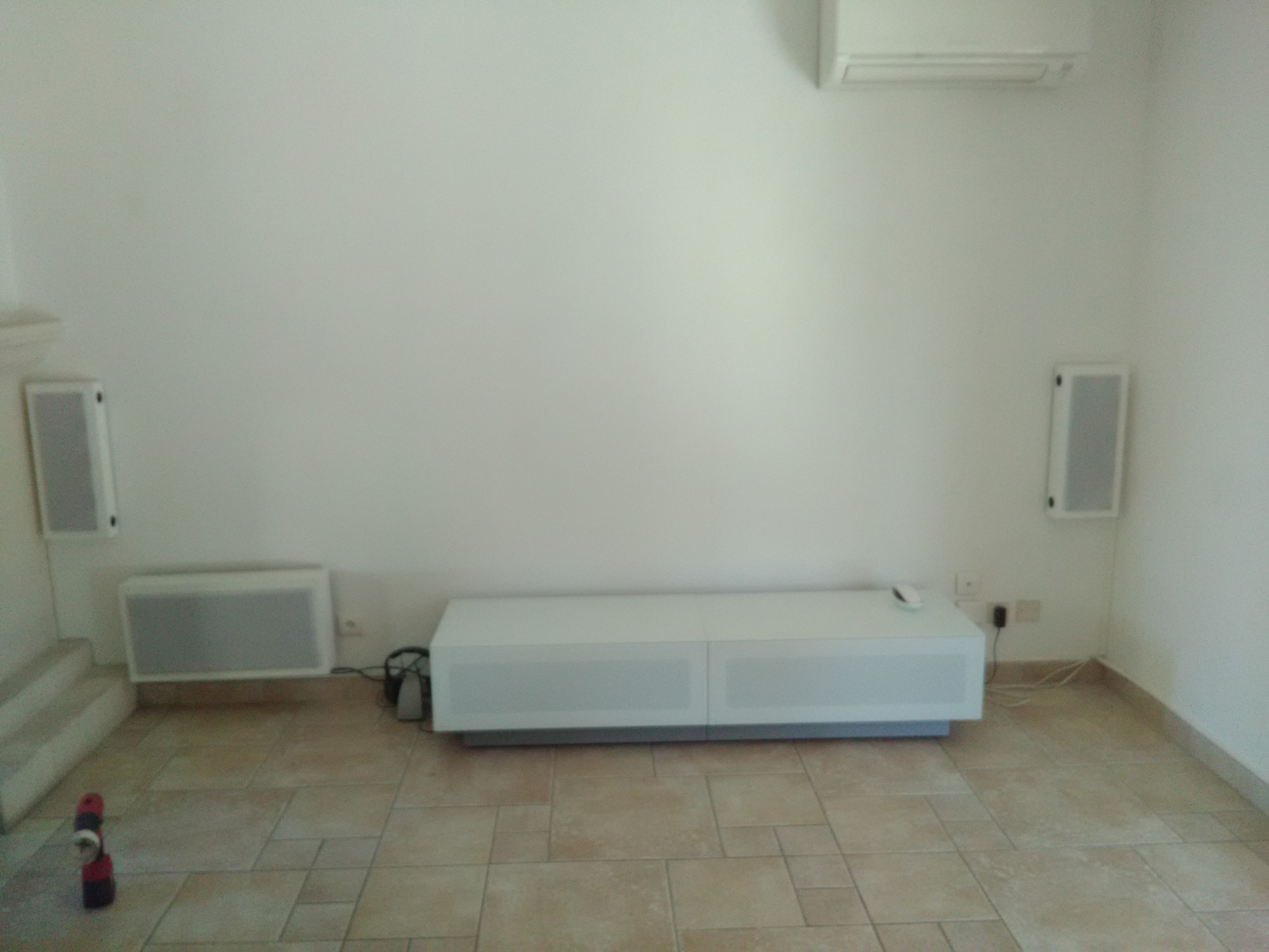 home cinema invisible à Ceyreste