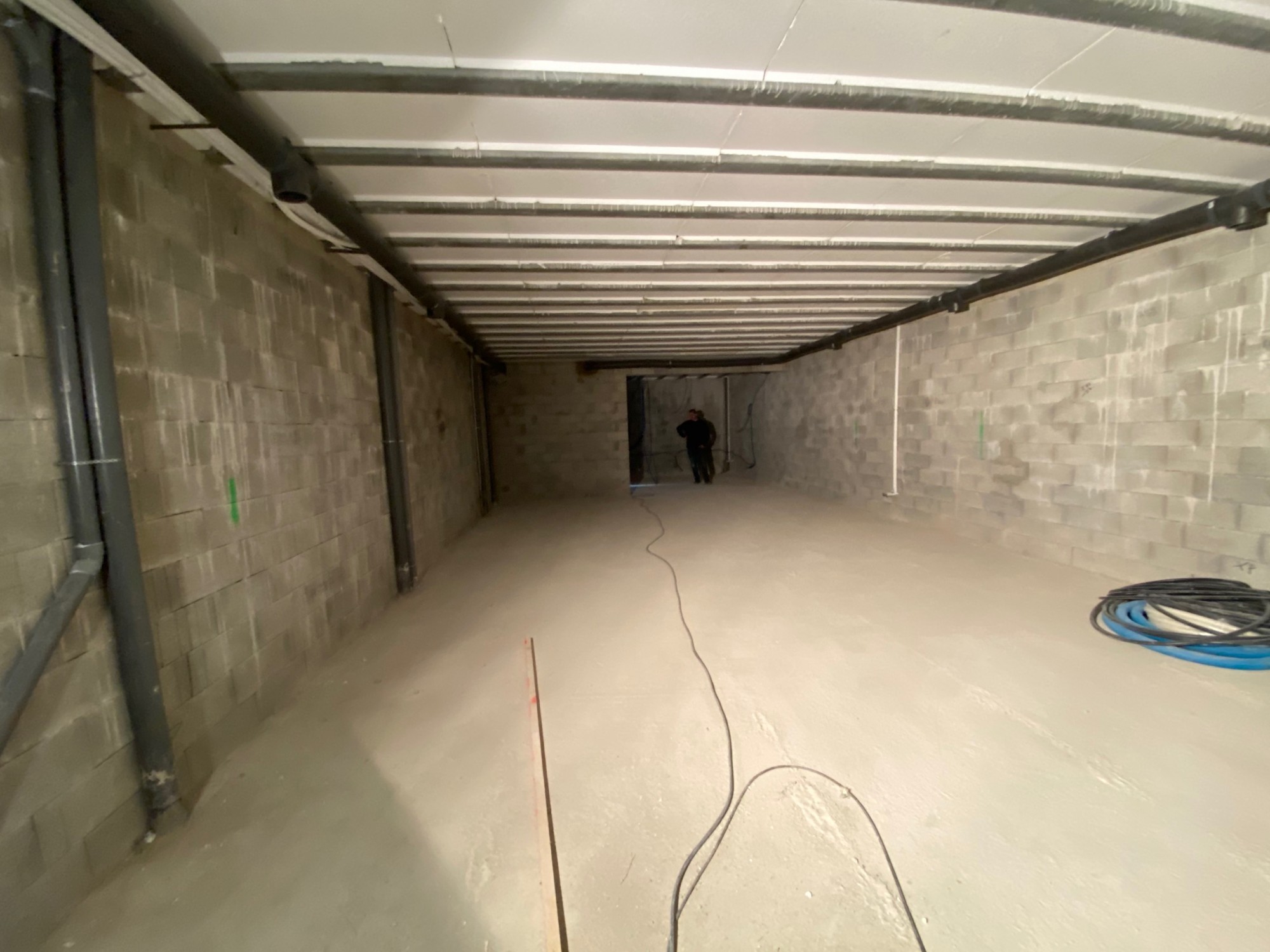 Salle multimédia en sous-sol à Venelles