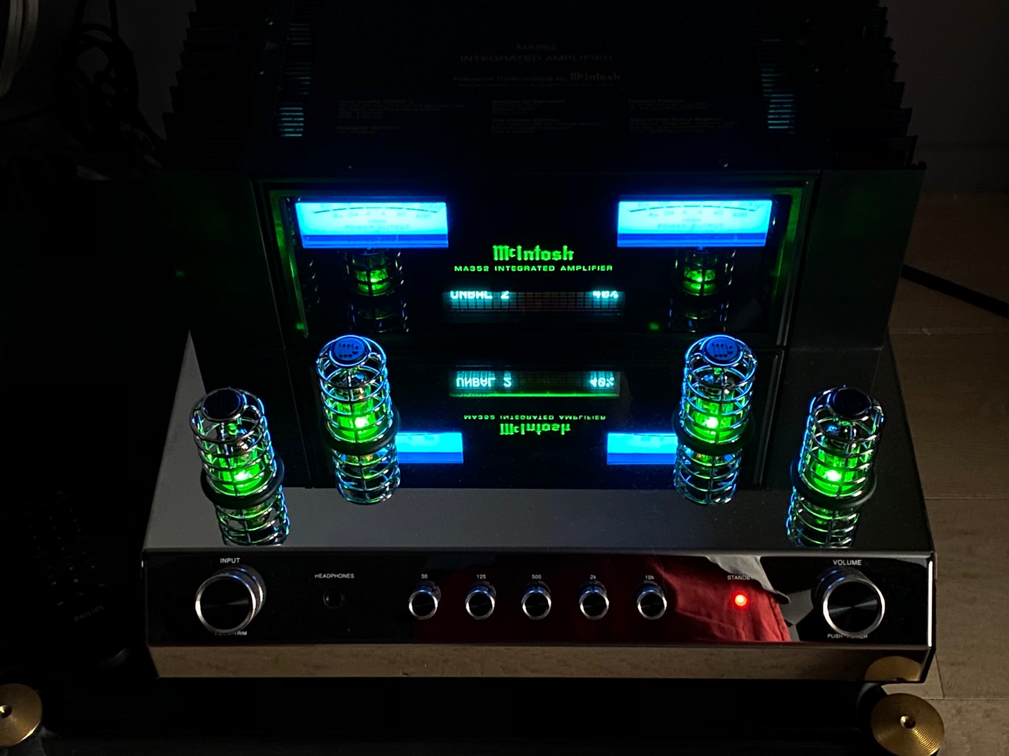 McIntosh MA352