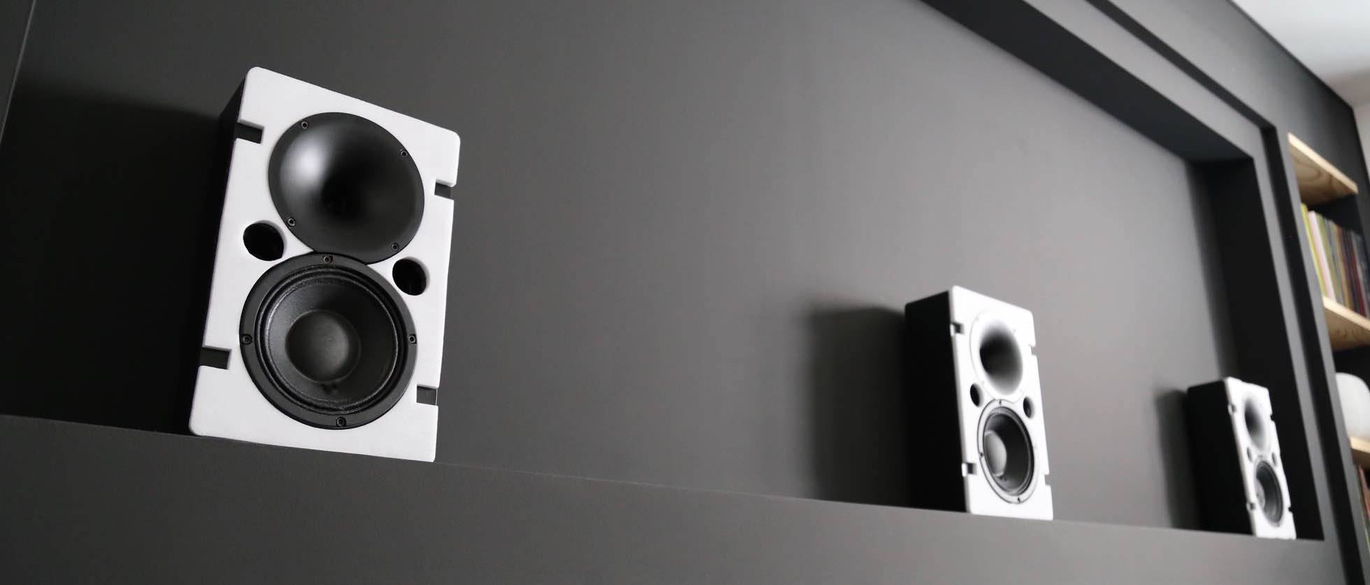 enceinte home cinema compacte avec grille personnalisable audio excellence vertex 2