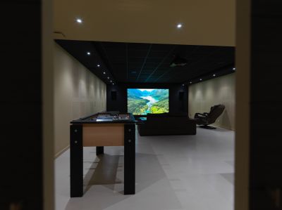 baby foot et home cinema à Venelles